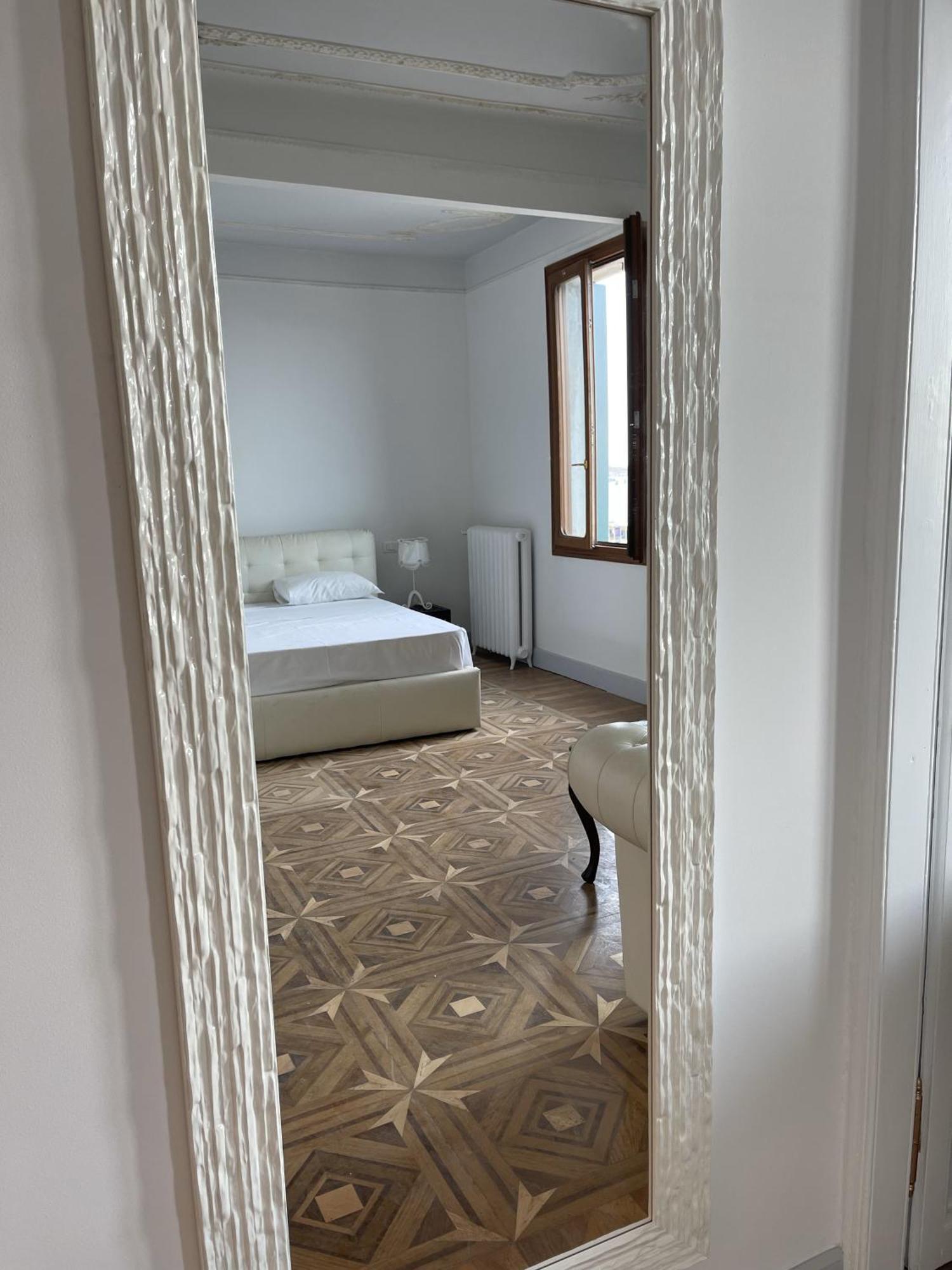 The B Collection - San Marco Riva Schiavoni Apartment Veneţia Exterior foto